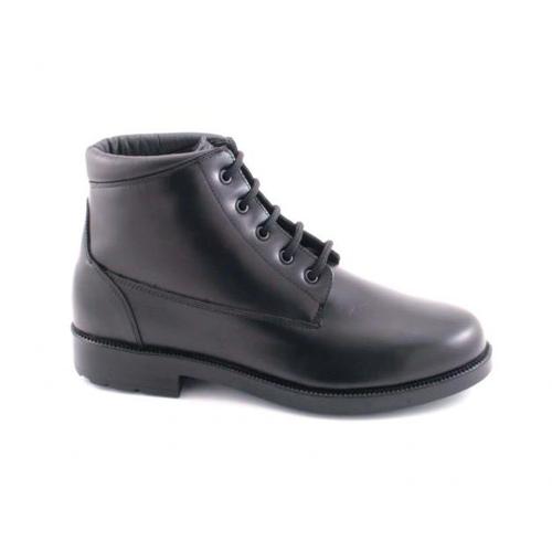bove srl公司603 安全防护皮靴介绍  在黑皮革的脚腕人鞋类与鞋带,单